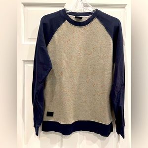 Men’s Oakley sweater